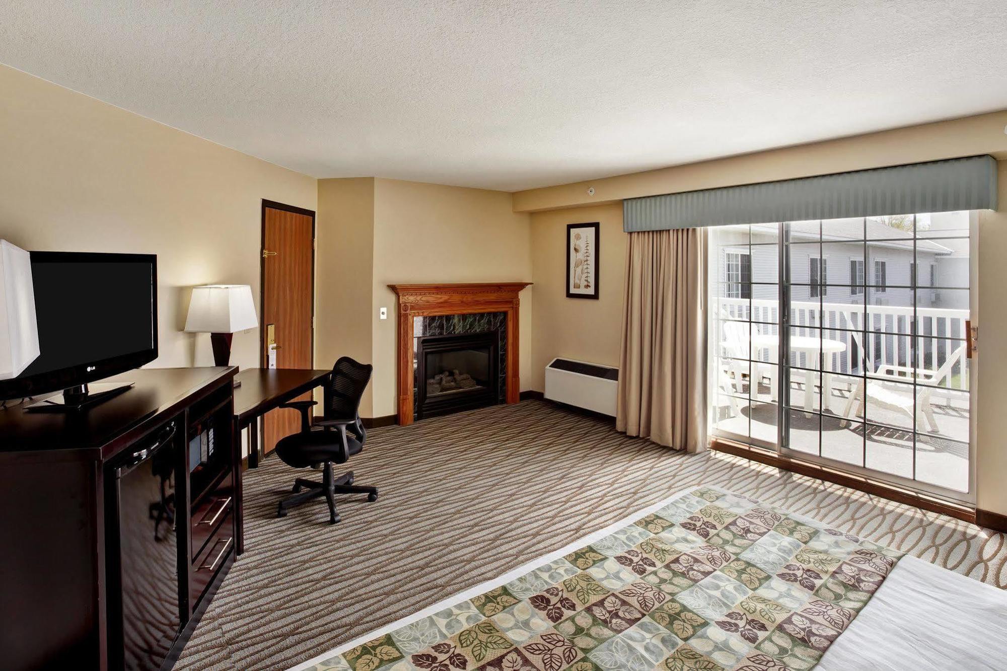 Days Inn By Wyndham Petoskey Exteriér fotografie