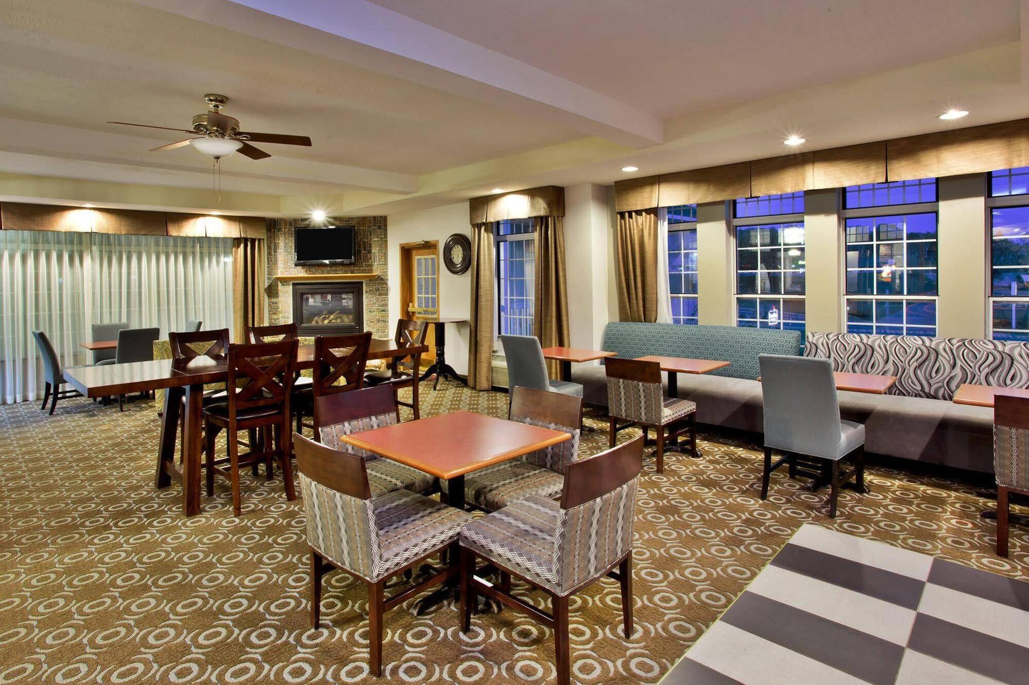 Days Inn By Wyndham Petoskey Exteriér fotografie